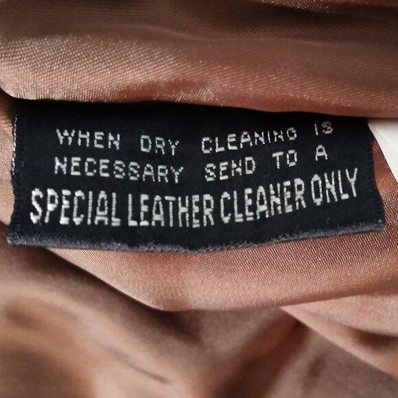 LOWER PRICE (as of 10/27) for this Wilsons LADIES LEATHER JACKET - Picture 7 of 7